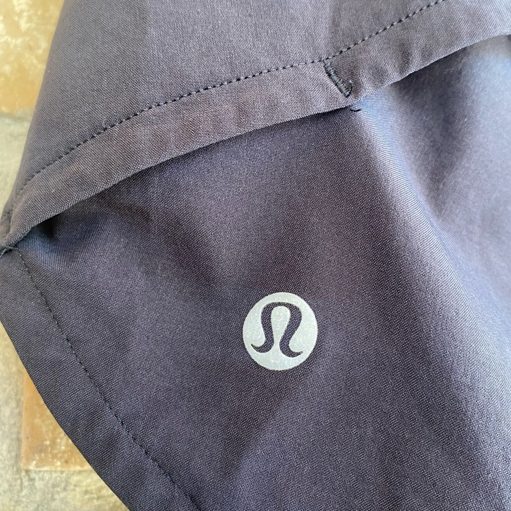 Lululemon Speed Up Short *2.5" in Black ~ Size 10 - Picture 6 of 9